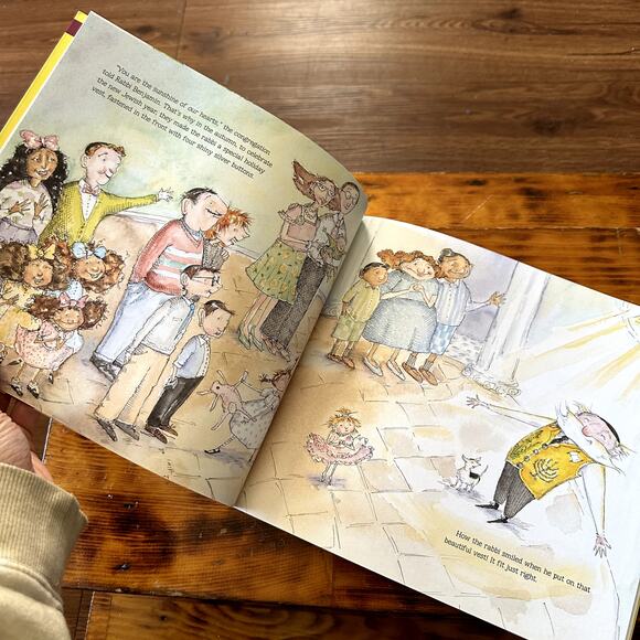 PJ Library Rabbi Benjamin's Buttons Jewish Paperback Book - Picture 5 of 10